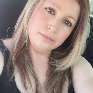 Meet your Posher, Manuela